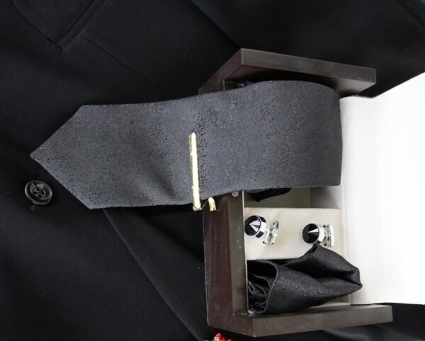 Grey Tie Set - Image 3