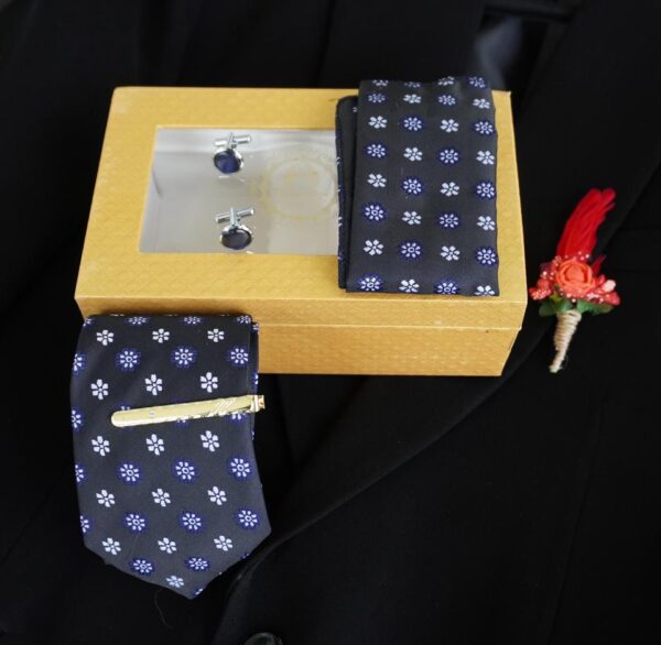 Tie Set